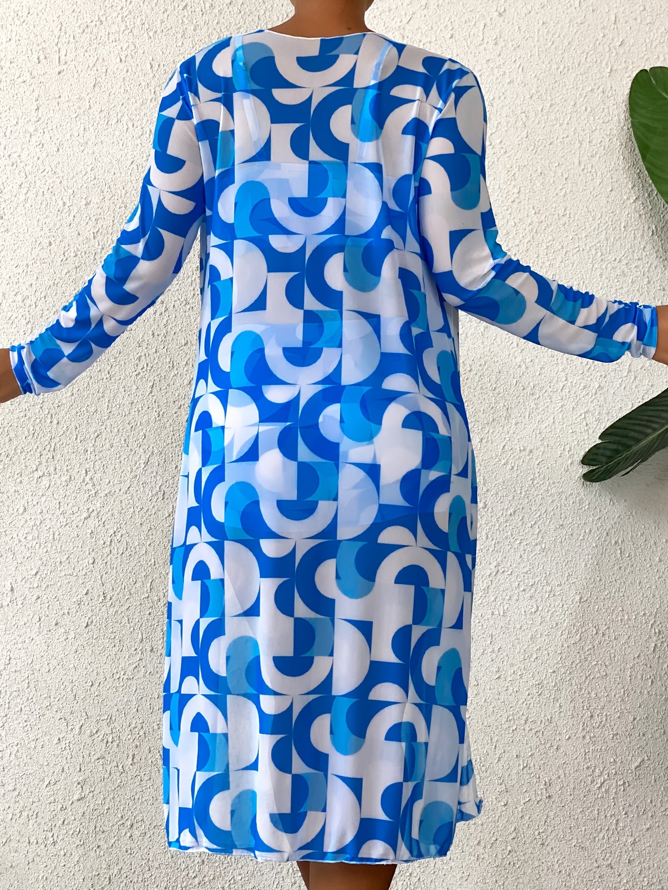 3 Piece Geometric Print Bikini Set - High Stretch, V Neck, Long Sleeves Cover Up Robe, Semi-Sheer, Spaghetti Strap, Customized Knit Fabric Swimsuits for Women